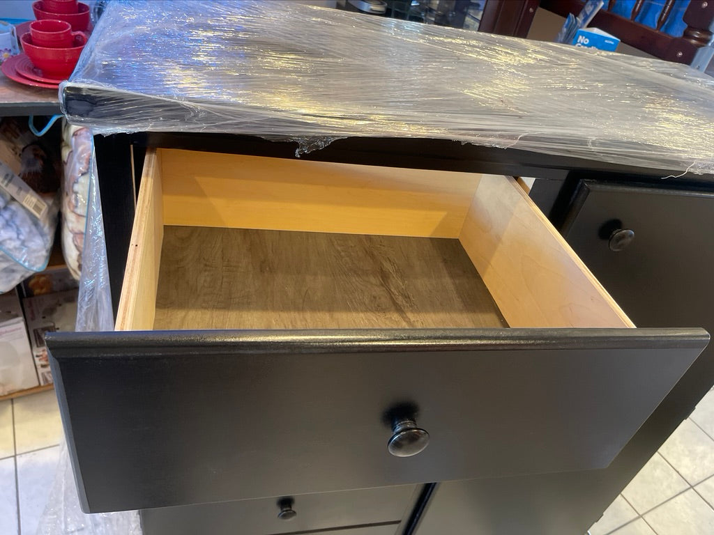 baby chest pine wood blacK.