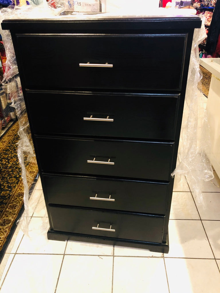 PINE SOLID WOOD CHEST 5 DRAWER - BLACK STAINLESS STEEL HANDLE.