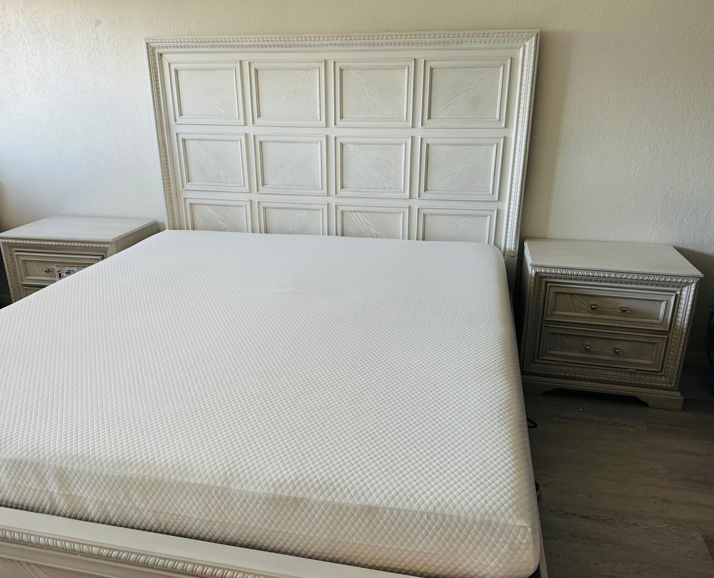 Alexandria washed white wood finish King Bed